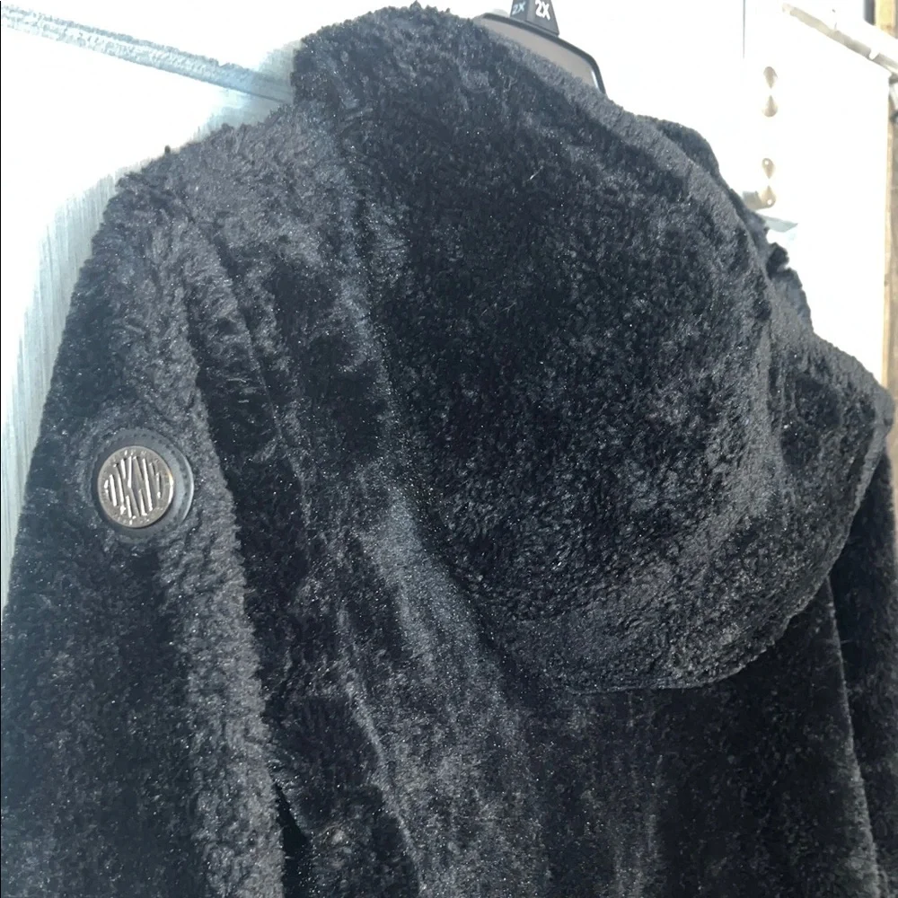 DKNY Black Fuzzy Girls Jacket size 14/16 Black Sherpa heavyweight